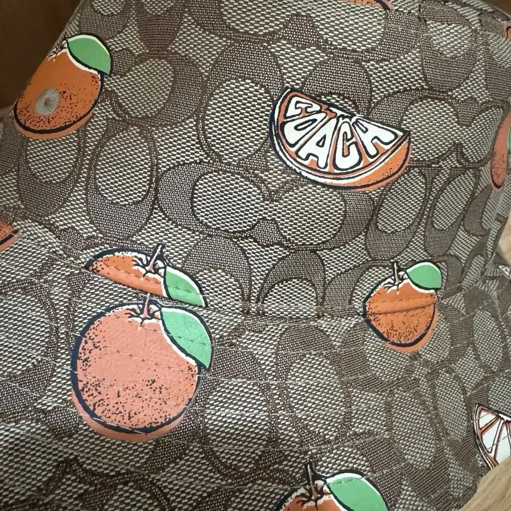 ❤️ Coach Signature Retro Orange Print Bucket Hat - Picture 9 of 10